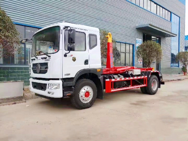 東風多利卡D9國六車廂可卸（鉤臂）垃圾車