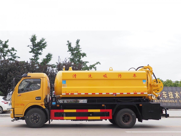 東風(fēng)福瑞卡國五3800清洗吸污車工程黃