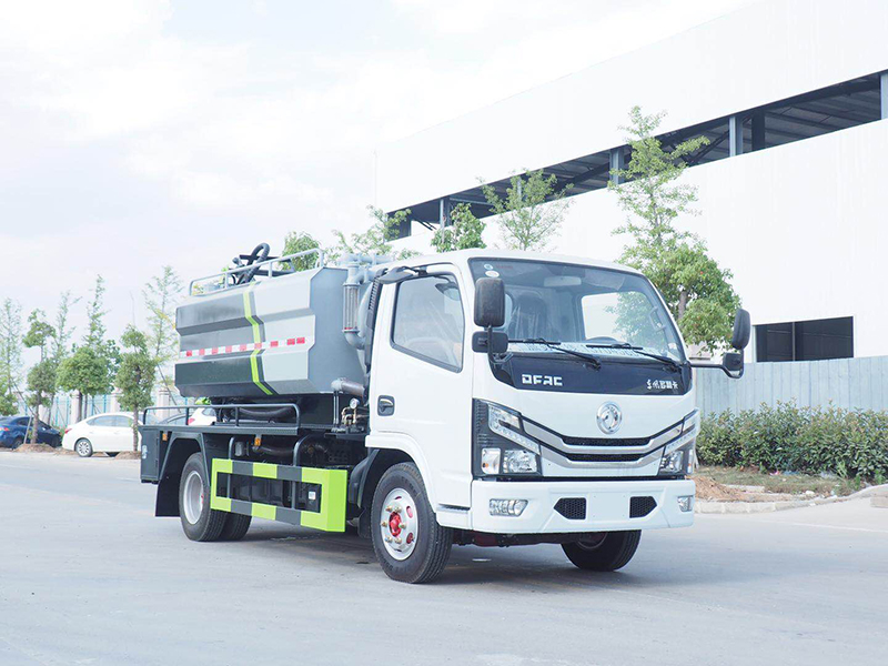 國六清洗吸污車藍牌3308白灰綠