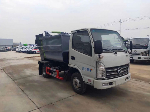  凱馬國六4方自后掛桶式垃圾車